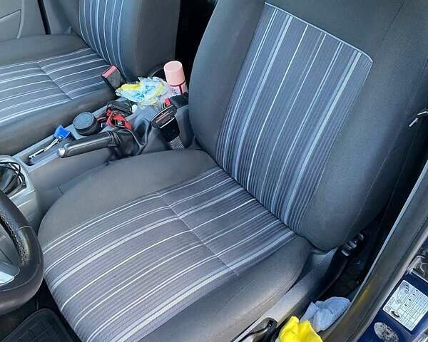 Форд Фокус 2008 в Виннице на Automoto.ua Синий Форд Фокус, объемом двигателя 2 л и пробегом 313 тыс. км за 4900 $, фото 20 на Automoto.ua