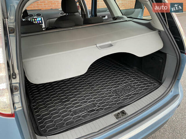 Синий Форд Фокус, объемом двигателя 1.6 л и пробегом 208 тыс. км за 5200 $, фото 32 на Automoto.ua