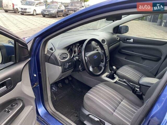 Форд Фокус 2008 в Тячеве на Automoto.ua Синий Форд Фокус, объемом двигателя 1.56 л и пробегом 285 тыс. км за 5250 $, фото 3 на Automoto.ua