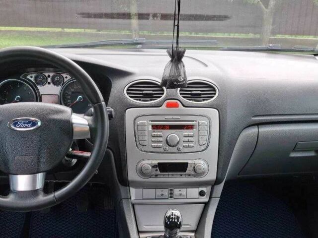 Синій Форд Фокус, об'ємом двигуна 1.6 л та пробігом 454 тис. км за 4000 $, фото 8 на Automoto.ua