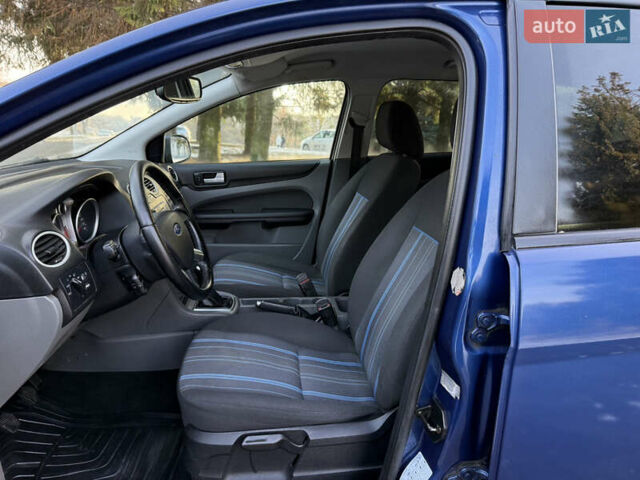 Синій Форд Фокус, об'ємом двигуна 1.6 л та пробігом 200 тис. км за 4499 $, фото 28 на Automoto.ua