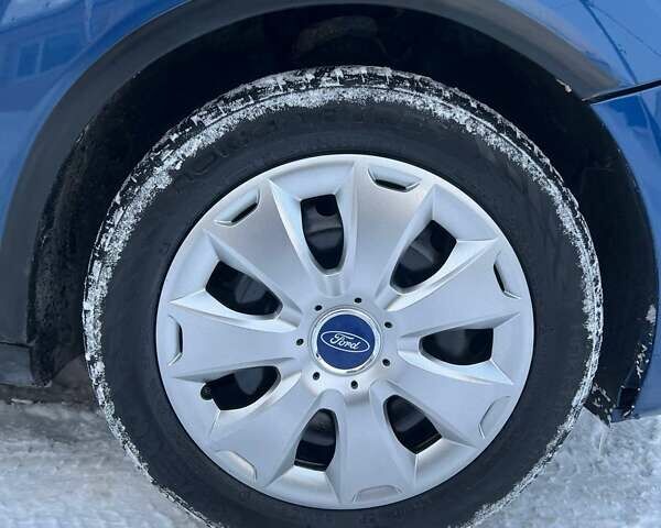 Синій Форд Фокус, об'ємом двигуна 1.6 л та пробігом 230 тис. км за 4399 $, фото 25 на Automoto.ua