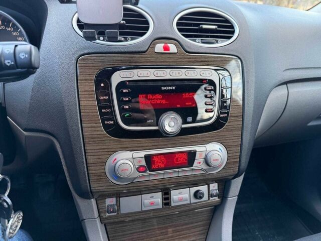 Синій Форд Фокус, об'ємом двигуна 1.6 л та пробігом 167 тис. км за 5490 $, фото 14 на Automoto.ua