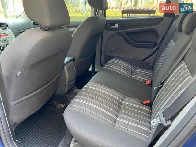 Синій Форд Фокус, об'ємом двигуна 1.56 л та пробігом 328 тис. км за 6200 $, фото 14 на Automoto.ua