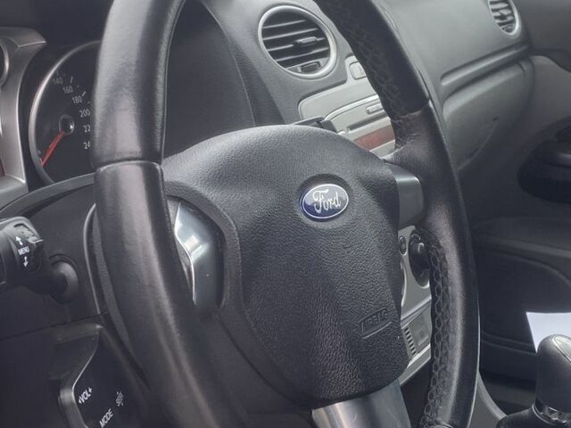 Синий Форд Фокус, объемом двигателя 1.6 л и пробегом 165 тыс. км за 5300 $, фото 12 на Automoto.ua