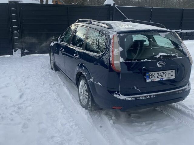 Синій Форд Фокус, об'ємом двигуна 1.6 л та пробігом 305 тис. км за 4499 $, фото 5 на Automoto.ua