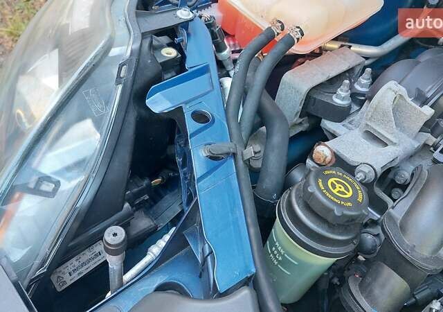 Синий Форд Фокус, объемом двигателя 1.6 л и пробегом 218 тыс. км за 6450 $, фото 46 на Automoto.ua