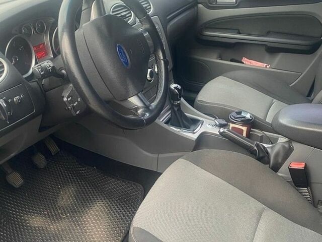 Синій Форд Фокус, об'ємом двигуна 1.6 л та пробігом 212 тис. км за 5100 $, фото 19 на Automoto.ua