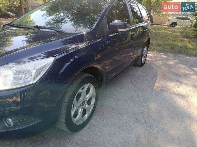 Синій Форд Фокус, об'ємом двигуна 1.8 л та пробігом 237 тис. км за 5500 $, фото 14 на Automoto.ua