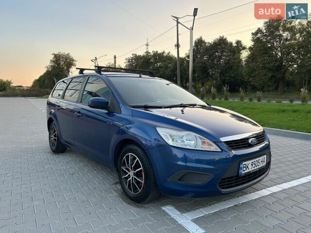 Синий Форд Фокус, объемом двигателя 1.6 л и пробегом 236 тыс. км за 5200 $, фото 2 на Automoto.ua