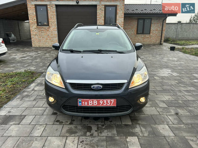 Синий Форд Фокус, объемом двигателя 1.6 л и пробегом 225 тыс. км за 5100 $, фото 9 на Automoto.ua