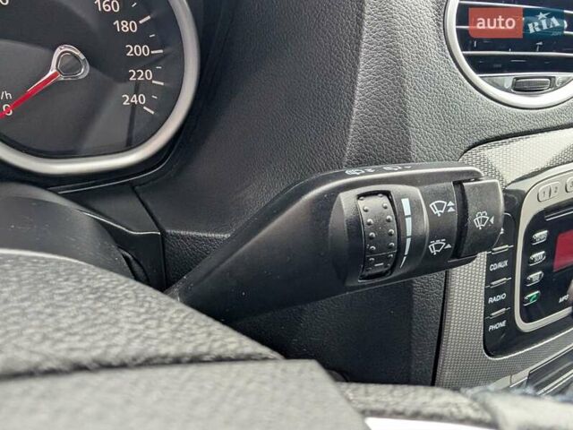 Синій Форд Фокус, об'ємом двигуна 0 л та пробігом 260 тис. км за 5650 $, фото 35 на Automoto.ua