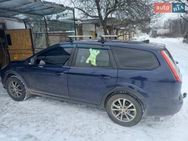 Синій Форд Фокус, об'ємом двигуна 1.6 л та пробігом 350 тис. км за 4999 $, фото 5 на Automoto.ua