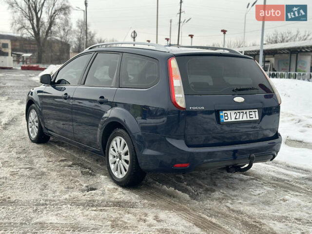 Синій Форд Фокус, об'ємом двигуна 1.8 л та пробігом 196 тис. км за 5500 $, фото 4 на Automoto.ua