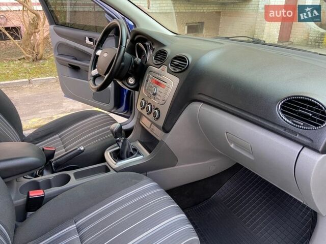 Синій Форд Фокус, об'ємом двигуна 1.56 л та пробігом 328 тис. км за 6200 $, фото 17 на Automoto.ua