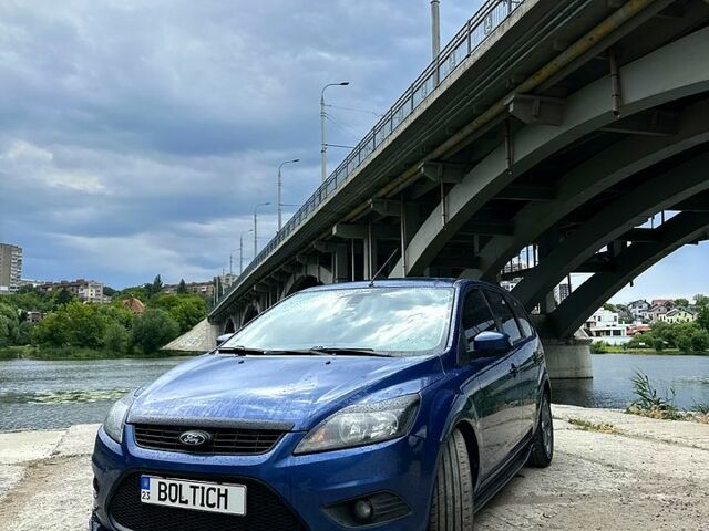 Синій Форд Фокус, об'ємом двигуна 2 л та пробігом 28300 тис. км за 6200 $, фото 9 на Automoto.ua