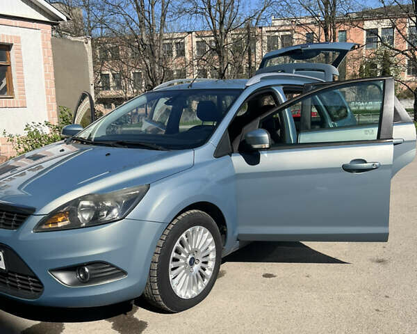 Синий Форд Фокус, объемом двигателя 1.8 л и пробегом 201 тыс. км за 5100 $, фото 2 на Automoto.ua