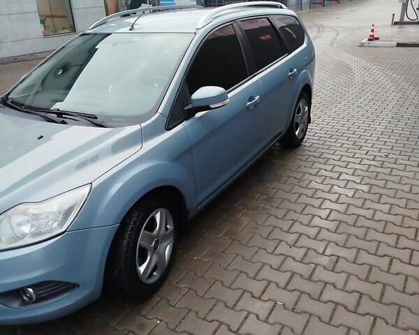 Синій Форд Фокус, об'ємом двигуна 1.56 л та пробігом 300 тис. км за 5400 $, фото 4 на Automoto.ua