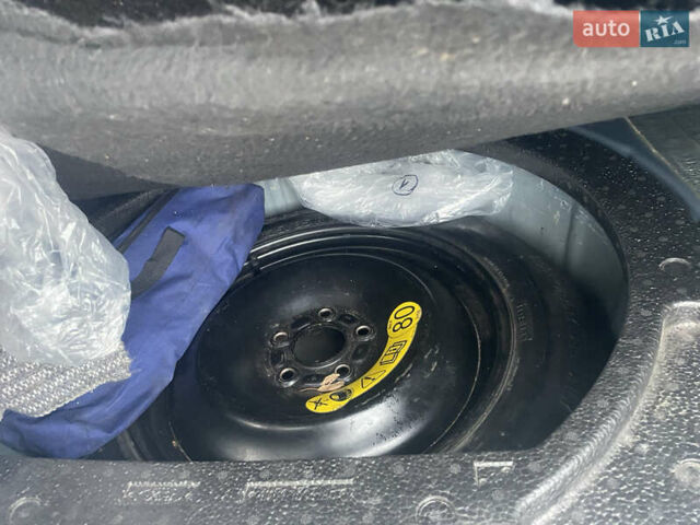 Синий Форд Фокус, объемом двигателя 1.6 л и пробегом 285 тыс. км за 4650 $, фото 16 на Automoto.ua