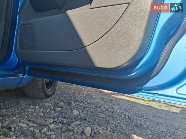 Синій Форд Фокус, об'ємом двигуна 1.6 л та пробігом 250 тис. км за 5500 $, фото 52 на Automoto.ua