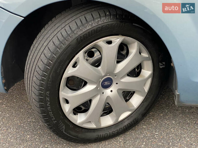 Синий Форд Фокус, объемом двигателя 1.6 л и пробегом 200 тыс. км за 5200 $, фото 13 на Automoto.ua