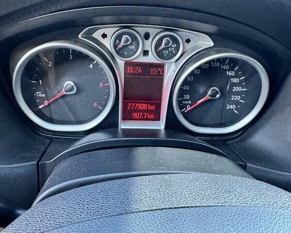 Форд Фокус 2008 в Киеве на Automoto.ua Синий Форд Фокус, объемом двигателя 1.6 л и пробегом 278 тыс. км за 4500 $, фото 6 на Automoto.ua