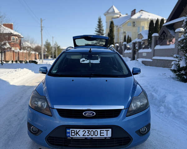 Синий Форд Фокус, объемом двигателя 1.8 л и пробегом 282 тыс. км за 4100 $, фото 2 на Automoto.ua