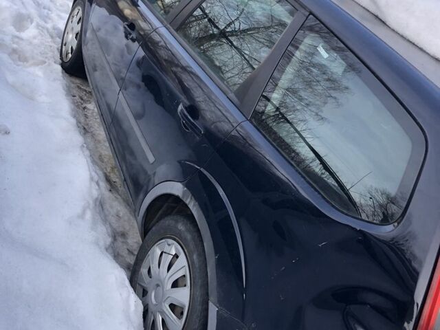 Синій Форд Фокус, об'ємом двигуна 1.8 л та пробігом 1 тис. км за 500 $, фото 6 на Automoto.ua