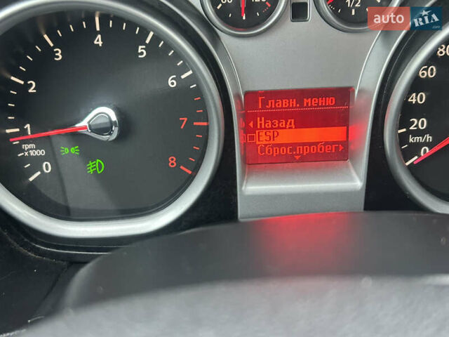 Синий Форд Фокус, объемом двигателя 1.6 л и пробегом 225 тыс. км за 5100 $, фото 31 на Automoto.ua