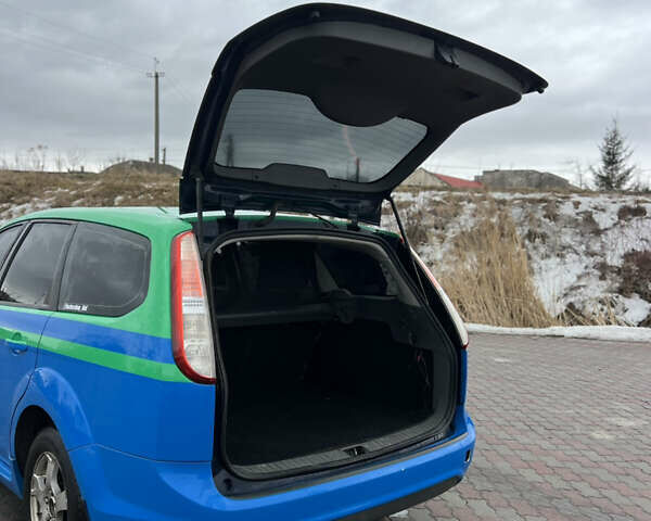 Синій Форд Фокус, об'ємом двигуна 1.56 л та пробігом 266 тис. км за 4300 $, фото 6 на Automoto.ua