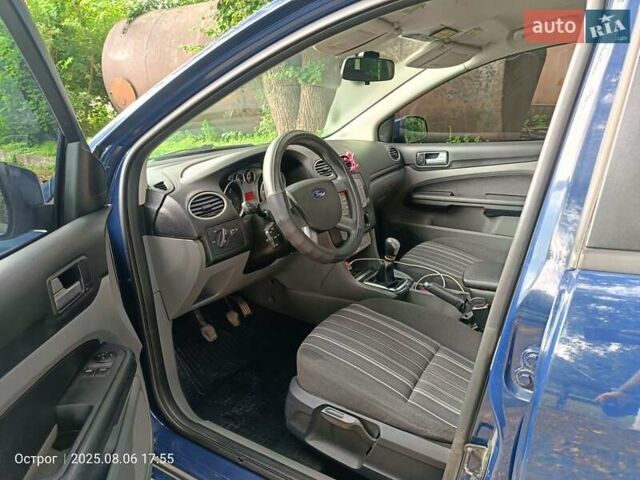 Синий Форд Фокус, объемом двигателя 1.6 л и пробегом 274 тыс. км за 4900 $, фото 3 на Automoto.ua