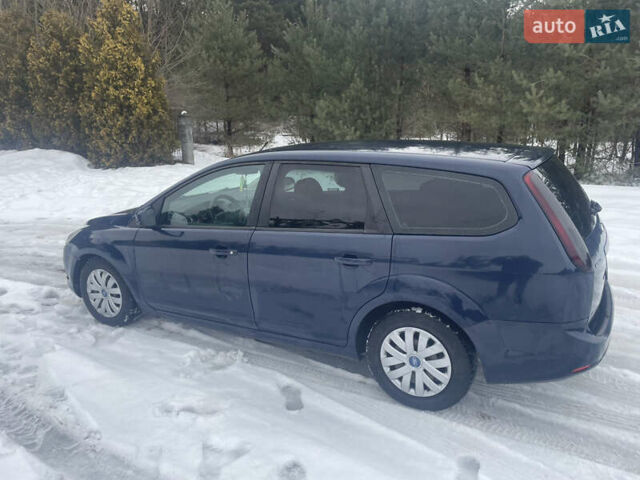Синий Форд Фокус, объемом двигателя 1.6 л и пробегом 285 тыс. км за 4650 $, фото 2 на Automoto.ua