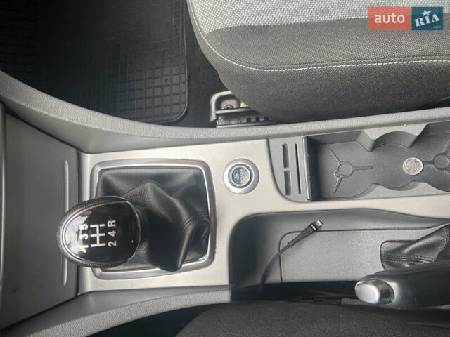 Форд Фокус 2008 в Киеве на Automoto.ua Синий Форд Фокус, объемом двигателя 1.6 л и пробегом 229 тыс. км за 5300 $, фото 20 на Automoto.ua