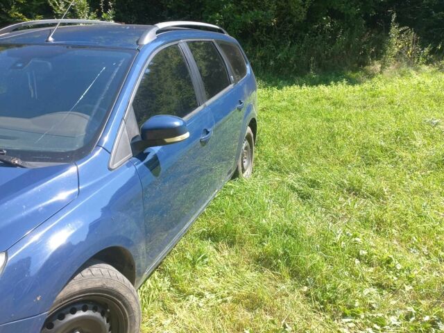 Синій Форд Фокус, об'ємом двигуна 2 л та пробігом 236 тис. км за 4500 $, фото 19 на Automoto.ua