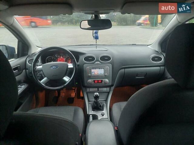 Синий Форд Фокус, объемом двигателя 1.6 л и пробегом 215 тыс. км за 6350 $, фото 21 на Automoto.ua