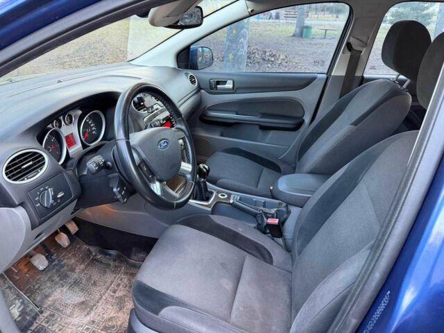 Синій Форд Фокус, об'ємом двигуна 1.6 л та пробігом 167 тис. км за 5490 $, фото 12 на Automoto.ua