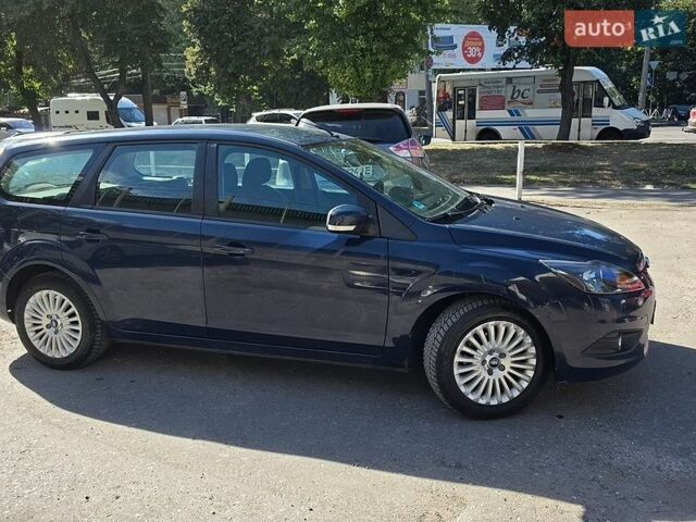 Синий Форд Фокус, объемом двигателя 1.56 л и пробегом 245 тыс. км за 5200 $, фото 4 на Automoto.ua