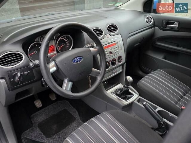 Синий Форд Фокус, объемом двигателя 1.6 л и пробегом 169 тыс. км за 5350 $, фото 22 на Automoto.ua