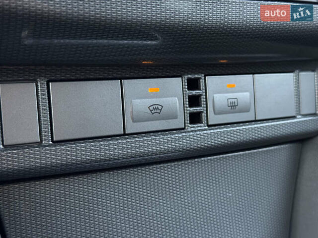 Синій Форд Фокус, об'ємом двигуна 1.6 л та пробігом 197 тис. км за 5999 $, фото 49 на Automoto.ua