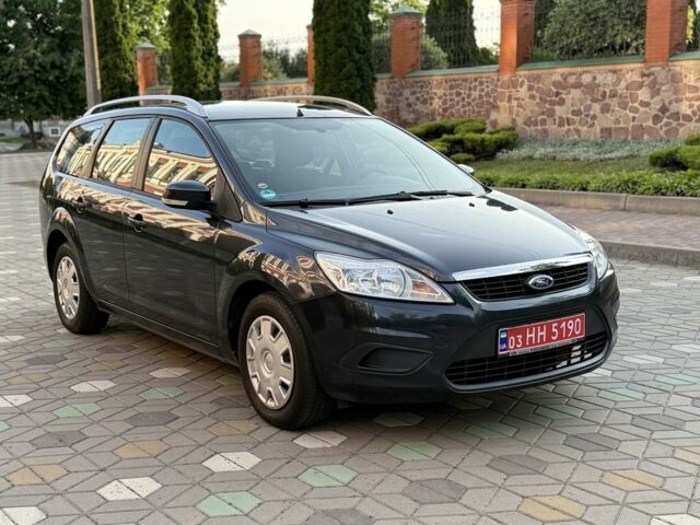 Синий Форд Фокус, объемом двигателя 1.6 л и пробегом 195 тыс. км за 5900 $, фото 1 на Automoto.ua