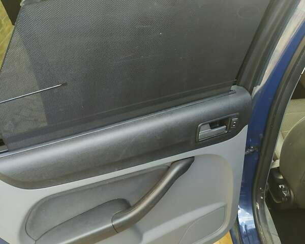 Синий Форд Фокус, объемом двигателя 1.8 л и пробегом 190 тыс. км за 5400 $, фото 14 на Automoto.ua