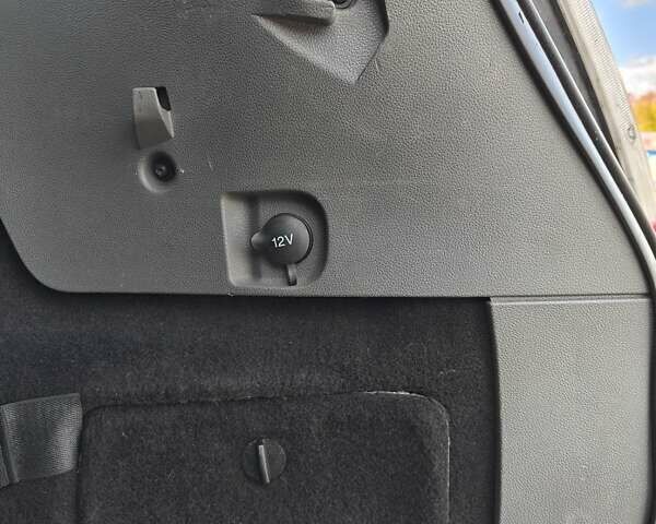 Синий Форд Фокус, объемом двигателя 1.6 л и пробегом 256 тыс. км за 6800 $, фото 53 на Automoto.ua