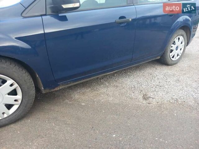 Форд Фокус 2009 в Кременчуге на Automoto.ua Синий Форд Фокус, объемом двигателя 1.6 л и пробегом 197 тыс. км за 4700 $, фото 2 на Automoto.ua