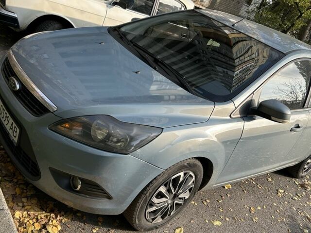 Синій Форд Фокус, об'ємом двигуна 2 л та пробігом 285 тис. км за 6500 $, фото 1 на Automoto.ua