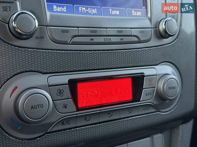 Синій Форд Фокус, об'ємом двигуна 1.6 л та пробігом 197 тис. км за 5999 $, фото 50 на Automoto.ua