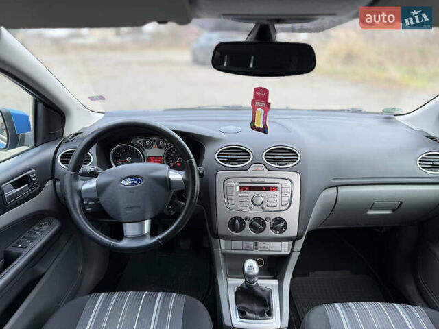 Синий Форд Фокус, объемом двигателя 1.6 л и пробегом 211 тыс. км за 4650 $, фото 15 на Automoto.ua