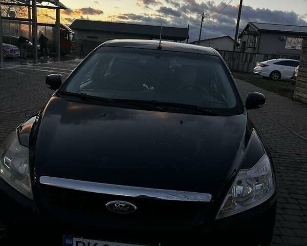 Синий Форд Фокус, объемом двигателя 1.6 л и пробегом 260 тыс. км за 5461 $, фото 4 на Automoto.ua