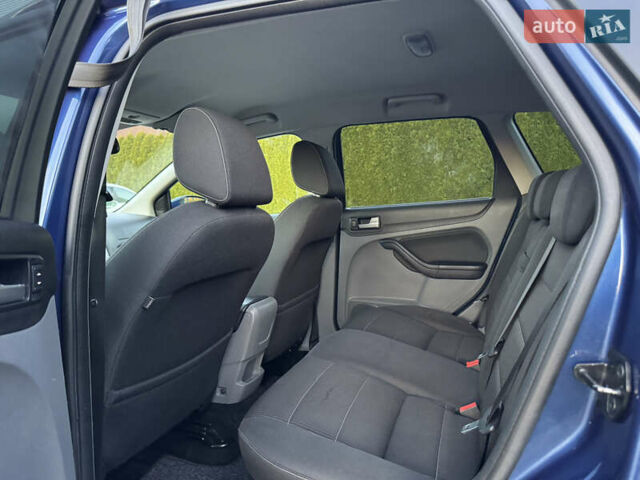 Синій Форд Фокус, об'ємом двигуна 1.6 л та пробігом 197 тис. км за 5999 $, фото 61 на Automoto.ua