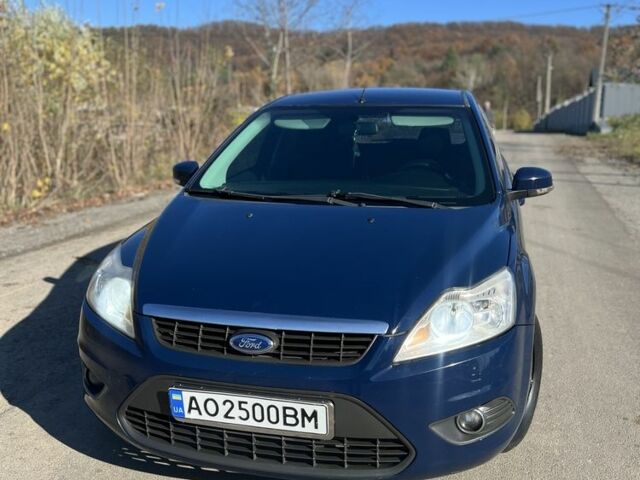 Синий Форд Фокус, объемом двигателя 1.6 л и пробегом 283 тыс. км за 4400 $, фото 1 на Automoto.ua