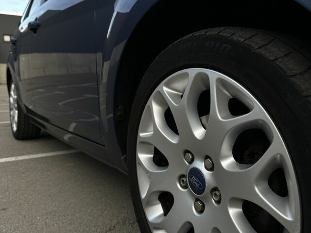 Синій Форд Фокус, об'ємом двигуна 1.6 л та пробігом 201 тис. км за 5950 $, фото 5 на Automoto.ua